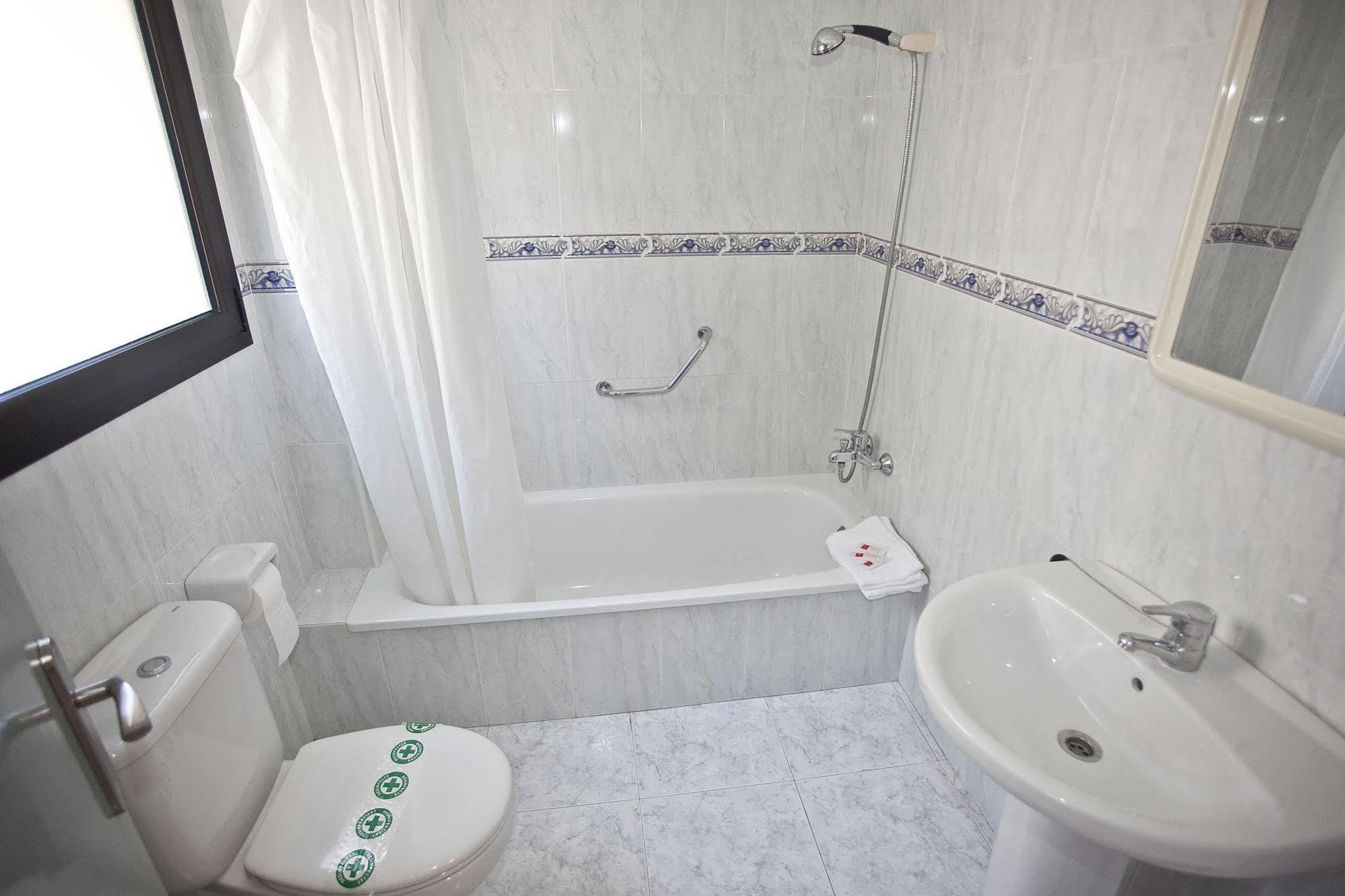 Hotel Beri Llança Eksteriør bilde